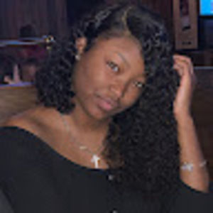 Meet your Posher, Alysha